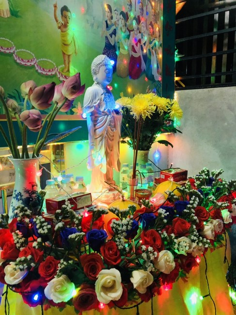 Dong Cao Pagoda granting the merit certificate to Buddhists having  the design of Lumbini garden at home.